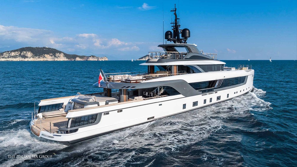 Admiral 55 m-om-wate-exterior-armani-yacht